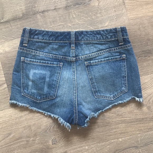 🆕 Mossimo High Rise Shorts - Picture 2 of 8